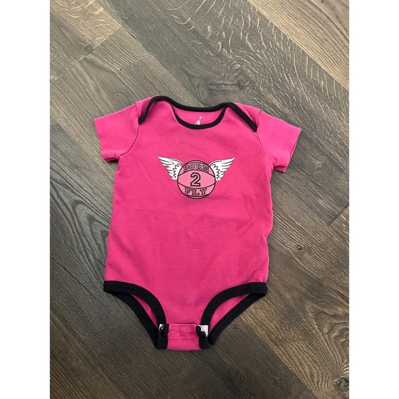 Jordan Baby Girl's 12M Pink Bodysuit Born 2 Fly Basketball Outfit Romper - Picture 1 of 4
